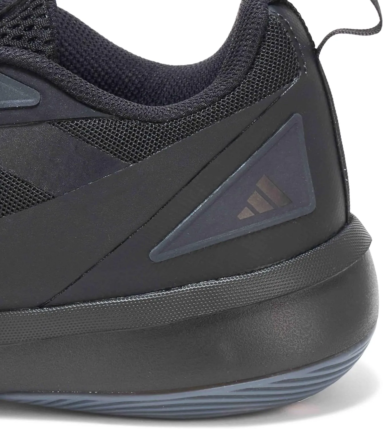 adidas Unisex-Adult Front Court Sneaker